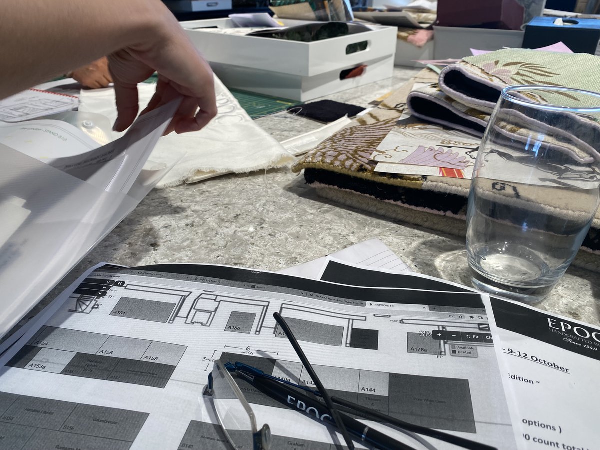 EPOCBeds's tweet photo. Very productive meeting with our friends at @HillHouseLondon yesterday. Exciting to be collaborating again at the forthcoming @Decorex_Intl in October
#collaboration #exhibitions #interiordesign #bedsandmattresses #headboards https://t.co/kIlXkHntey