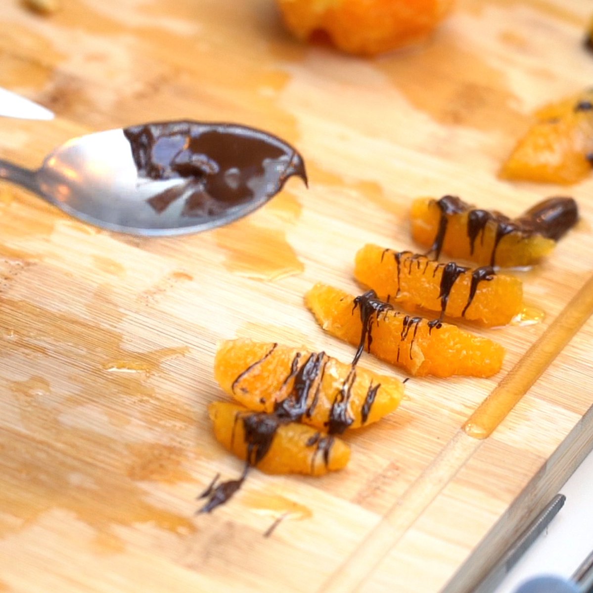 Onte continuamos con "Alimentando su futuro", da <a href="/AmigosdeGalicia/">Fundación Amigos de Galicia</a> e a Fundación Alcampo. Esta vez estivemos acompañados de Francisco Kike Piñeiro e Eloy Cancela de A Horta do Obradoiro e Ricardo García de Don Quijote. Así se inculcan os bos hábitos de alimentación saudable!