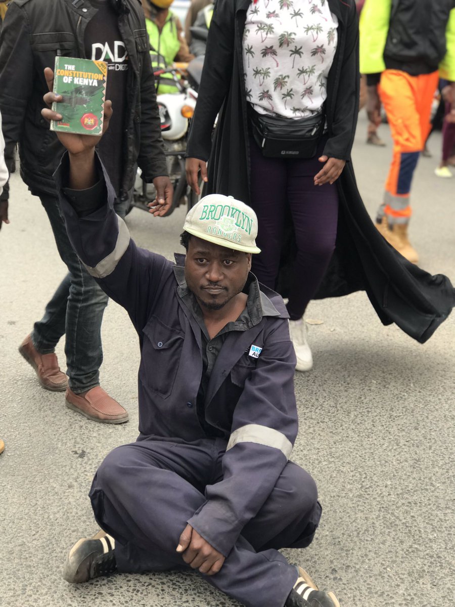 AngazaNoth's tweet photo. ✊🏿✊🏿
#NJAARevolution
#SabaSabaMarchForOurLives. @SautiKayole @Grassrootslib @TKJIC1 @KariobangiSJC @KayoleCJC  @DandoraJustice @DonKreartives @omaresammy @BonnyNjugunaa @ArogoNyang @UhaiWetu @MathareSJustice https://t.co/0qmbNZMVkA