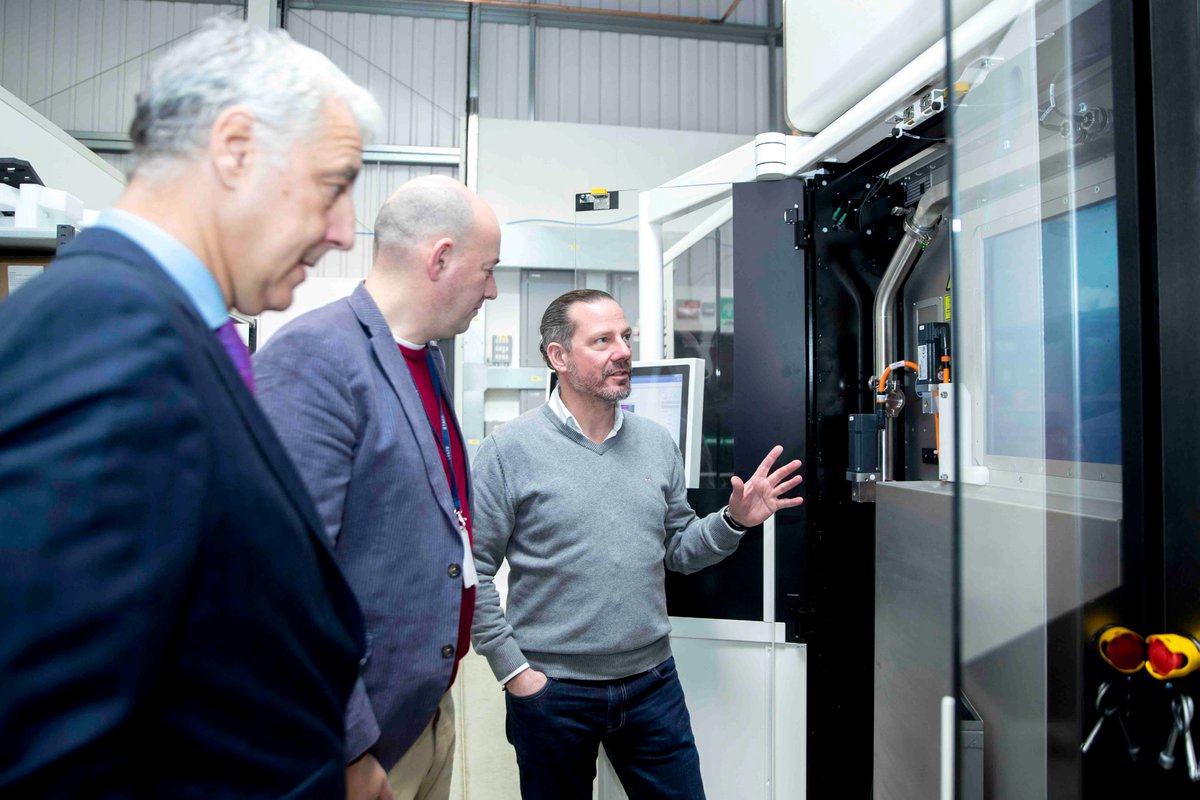 We have partnered with <a href="/SatAppsCatapult/">Satellite Applications Catapult</a>! Our new collaboration highlights the exciting future of the #UK #space industry and the ability of #AdditiveManufacturing to solve some of the sector's greatest challenges. 
#spacemanufacturing #ukmfg #3Dprinting 

digitalmanufacturingcentre.com/news/dmc-and-s…