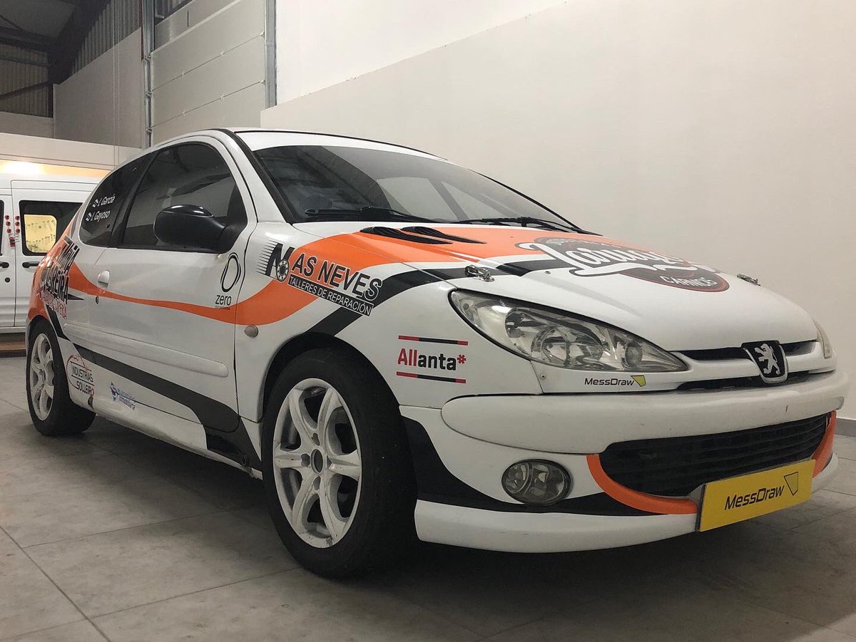 mess_draw's tweet photo. Ya lo habréis visto, pero no está de más recordarlo 😏
 
Iago Gayoso nos trajo su nueva montura, el Peugeot 206 xs, y tocó ponerlo bonito para el rally Sur do Condado. No lo pierdas de vista! 😎
 
#MessDraw #Diseño #Design #Vinilo #Vinyl #livery #livrea #rally #PeugeotSport https://t.co/k7ADMHHu8J