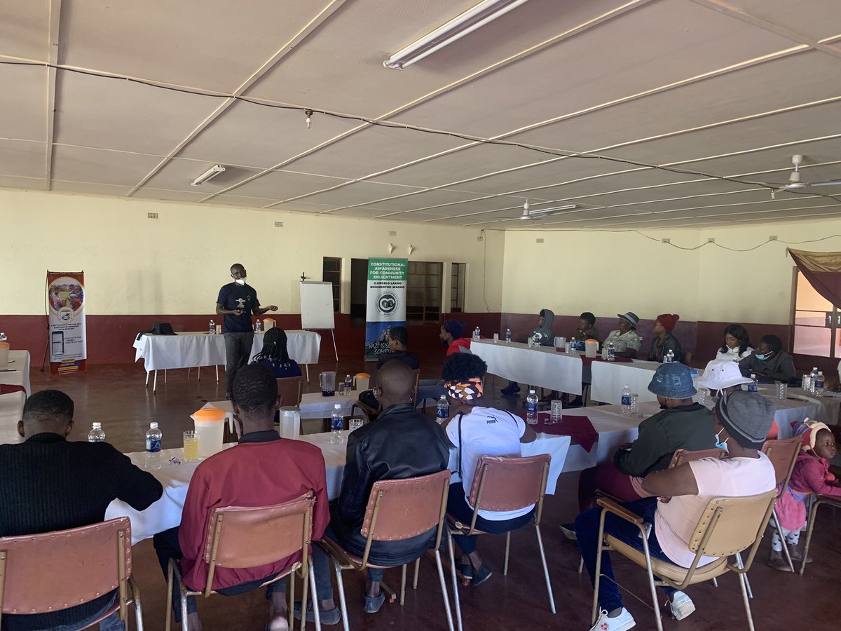 MatoboYouth's tweet photo. Today MYDI and @Justice_Code are conducting a dialogue session on participation of women and youths on local governance processes. The meeting is focusing on how women and youths can participate in the electoral process. #MatoboDevelop #RegisterToVoteZW https://t.co/ZFGUUK5JUg