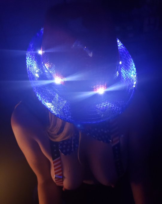 Hope everyone had a great holiday! 🎆 🎇 🧨 🎆 🎇 https://t.co/cp7Nmpe66Q<a href="/tag/onlyfansfree"class="tags"><span>#onlyfansfree</span></a>