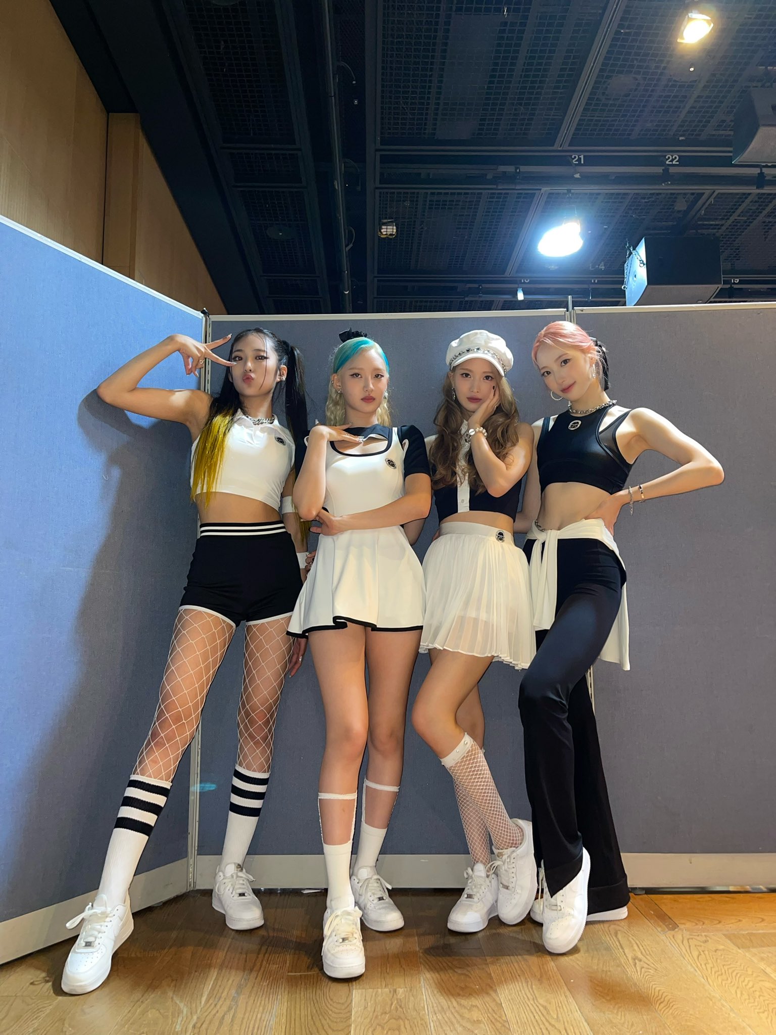 H1-KEY on Twitter: "[📷] 220707 Mnet 엠카운트다운 마이키랑 함께라 더 뜻깊었던 RUN 첫방🥰 ️