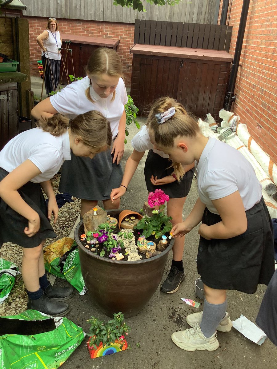 St John's CE, Thornham Primary School tweet media