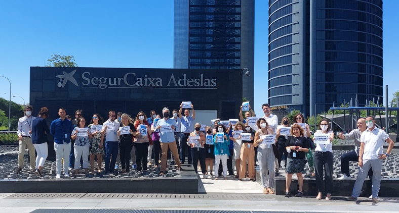 Otra demostración de los y las trabajadoras de #SegurCaixa #Adeslas de #Barcelona y #Madrid en favor del #teletrabajo. 
<a href="/diariARA/">diariARA</a> <a href="/laSextaTV/">laSexta</a> <a href="/tv3cat/">TV3 és ara @Som3Cat</a> <a href="/eldiarioes/">elDiario.es</a> <a href="/ClientesAdeslas/">Adeslas Atención al Cliente</a> <a href="/CABK_Responde/">CaixaBank Responde</a> <a href="/Mutua_responde/">Mutua Madrileña</a>
