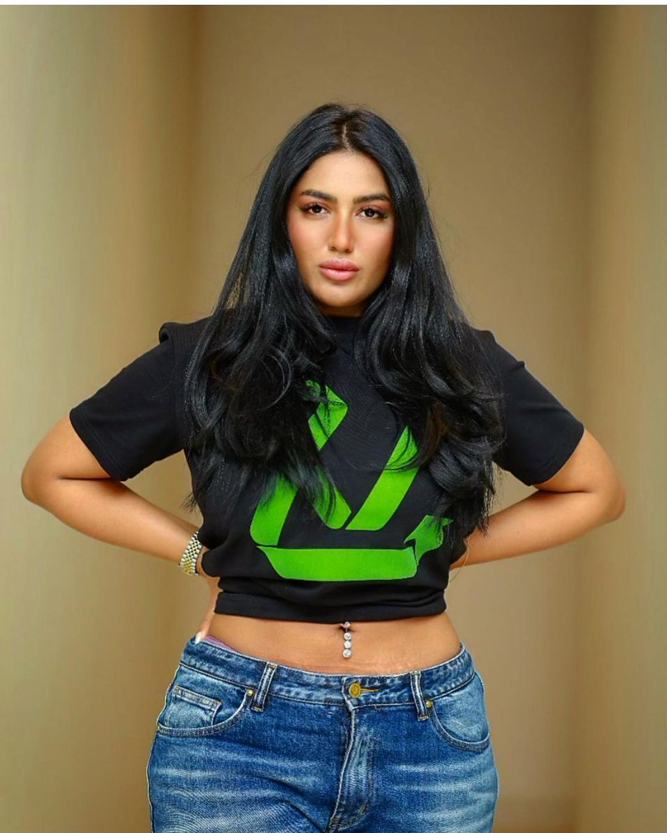 mathira_thea's tweet photo. #Pakistan #PakistanZindabad #pakistanigirls #Pakistanihot #pakihot #design https://t.co/hSjCcHa4iG