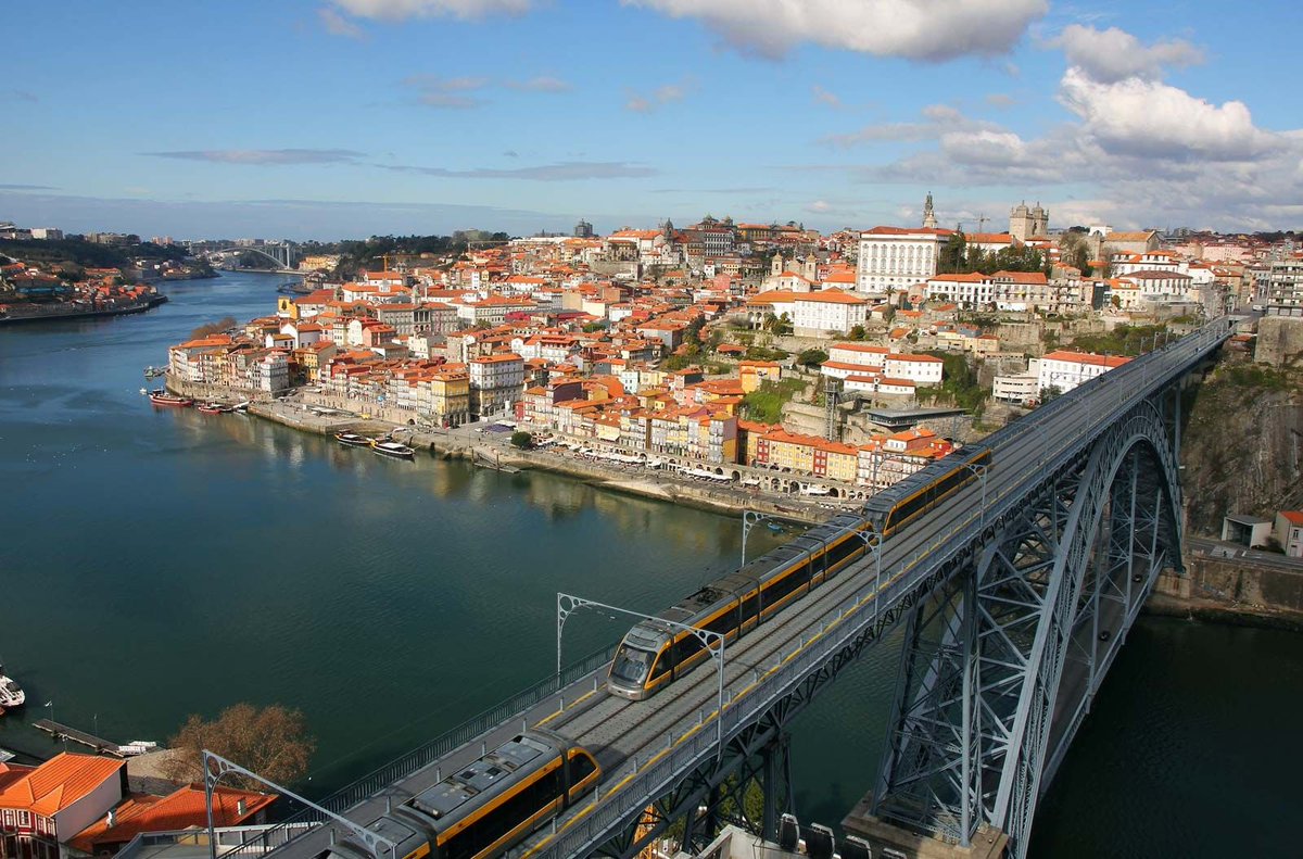 I love Porto so I’m sorry not to be at #ECVS2022 but I hope all there have fun. Check out the innovation <a href="/FusionImplants/">Fusion Implants</a> if you have time.