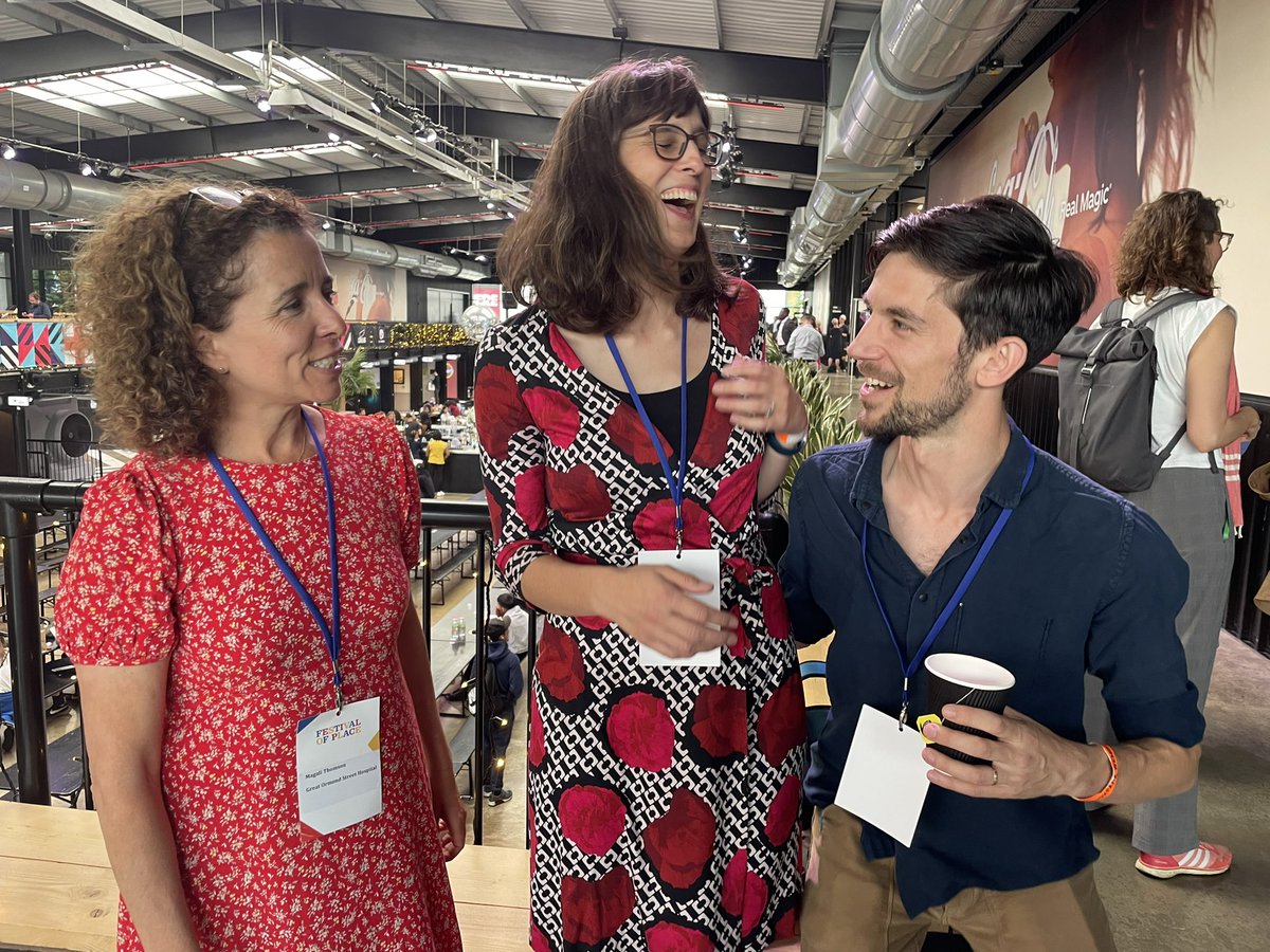 So lovely to have an unexpected reunion with some of my @PRACTICEPUBLIC cohort at @festivalofplace The commitment to quality placemaking, public service and having fun all still going strong @magalitt @theonlyted