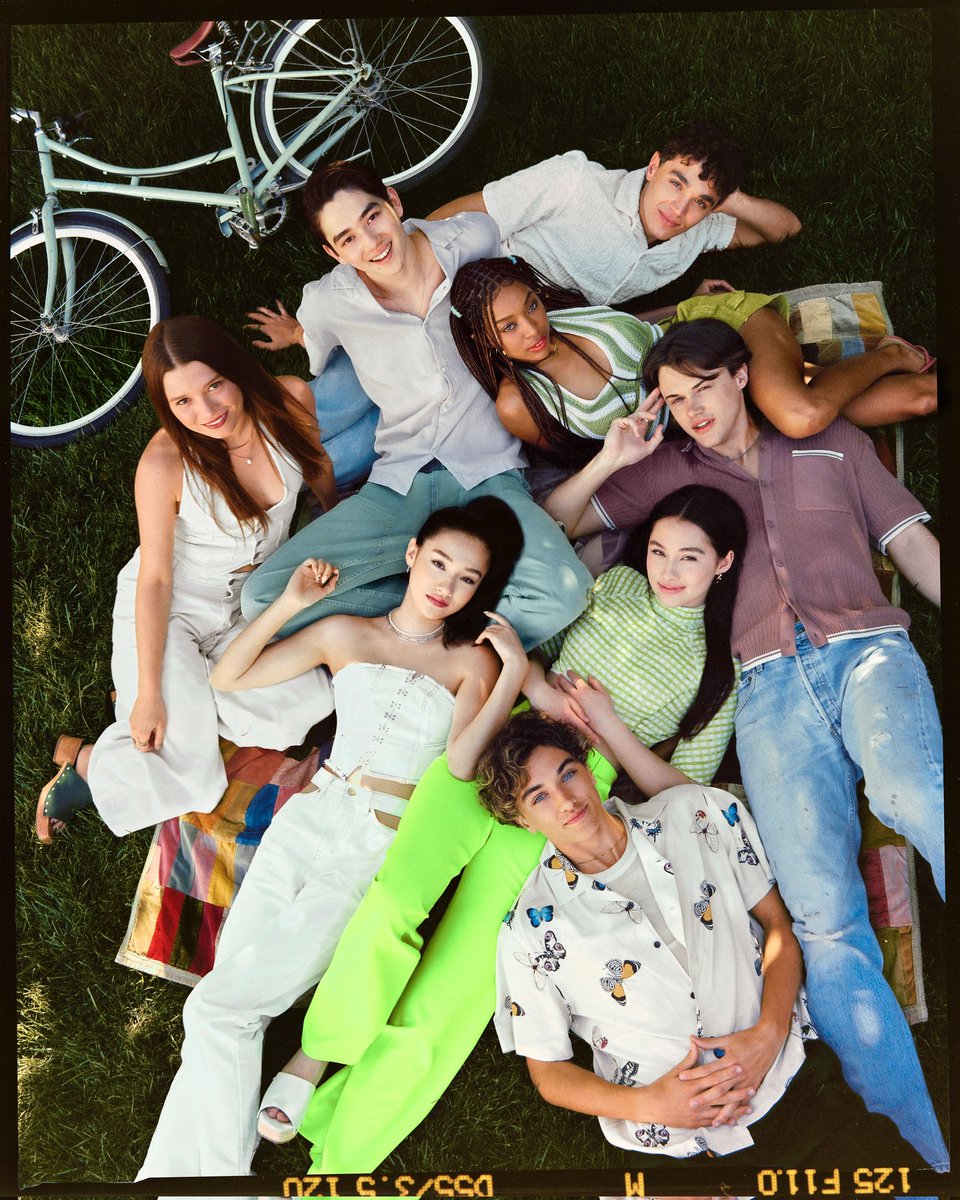 The Cast Of The Summer I Turned Pretty Photographed By Lea Winkler Film Updates Filmupdates