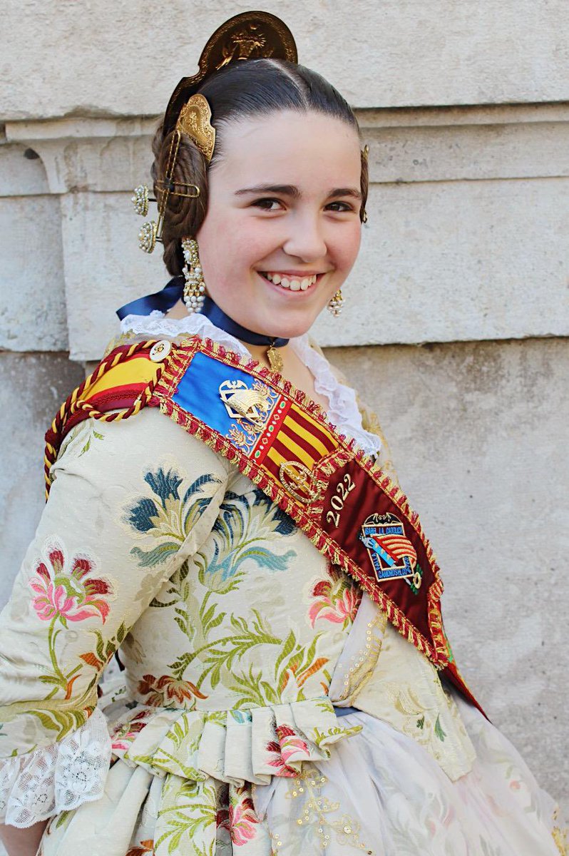 fallaicatolica's tweet photo. Este viernes os esperamos a todos en los Jardines del Palau para acompañar en la Preselección a nuestras Falleras Mayores 2022, niña Blanca Roques Riaza y srta. Mar Vercher Ferrer. Desde aquí desearles la mayor de las suertes.

#PreselecciónGranVía22
#Juntoshacemoscomisión https://t.co/3qeeWq1nnS