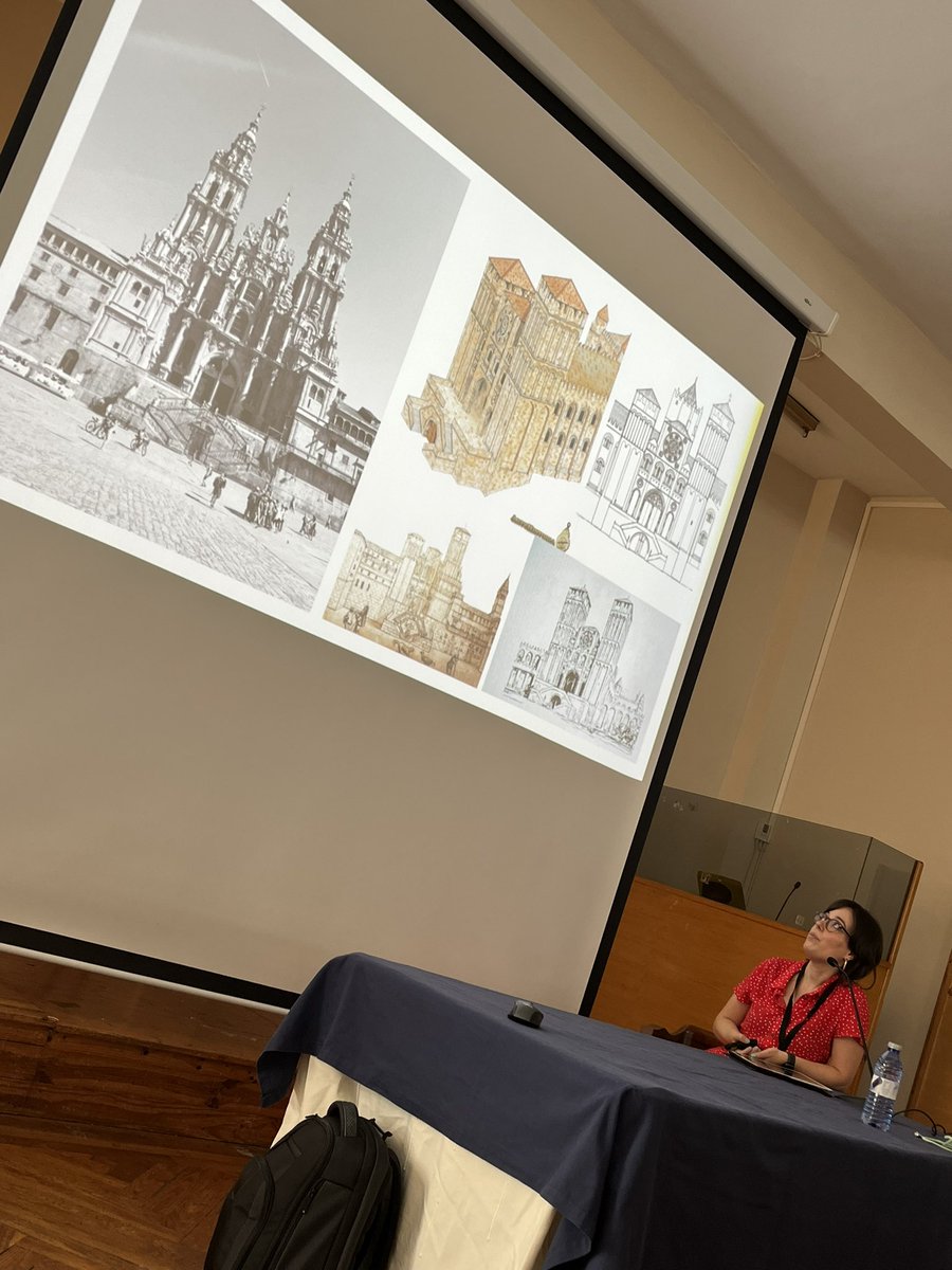 Escoitando á arquitecta <a href="/saracubelos/">saracubelos</a> sobre o proceso de recreación de Compostela para o #videoxogo The Waylanders <a href="/GatoStudioGames/">Gato Studio</a> <a href="/ateneocasino/">Ateneo Casino</a> <a href="/videoxogo_gal/">videoxogo.gal</a> #fancinedelemos2022