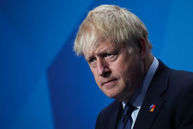 guglielmo_liut's tweet photo. Con la crisi di #BorisJohnson, #macron senza maggioranza assoluta in parlamento, e #Scholz che non riesce a coordinare i 3 partiti del suo governo, l’Italia ha una occasione unica. Per guidare la politica atlantista in #europa e tracciare la via dei prossimi anni. #Vision2033 https://t.co/Z3wcGZhGGu