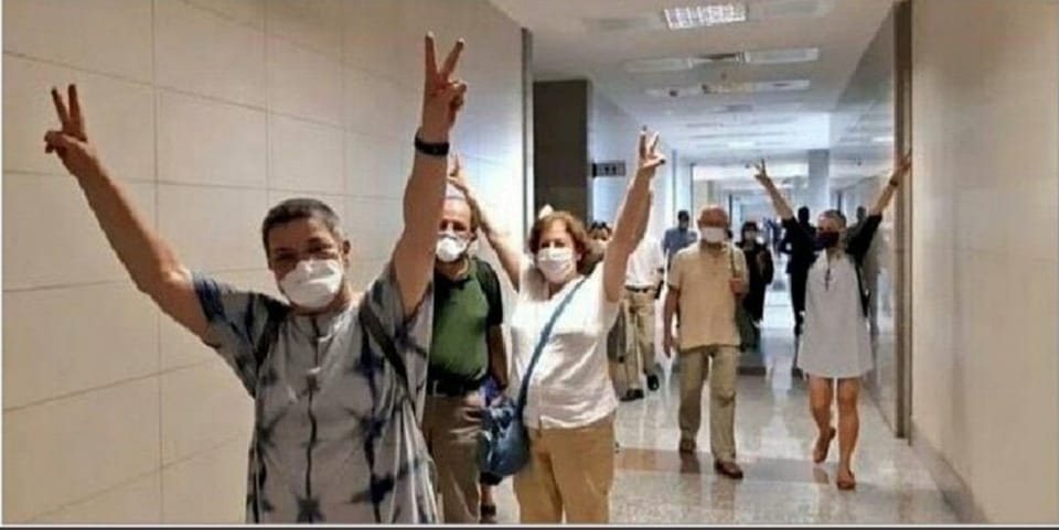 seriffdogaan43's tweet photo. Cehennemin dibine kadar yolunuz var.
Defol
#istifa
#TTBKAPATILSIN https://t.co/vX8iHv9dc7
