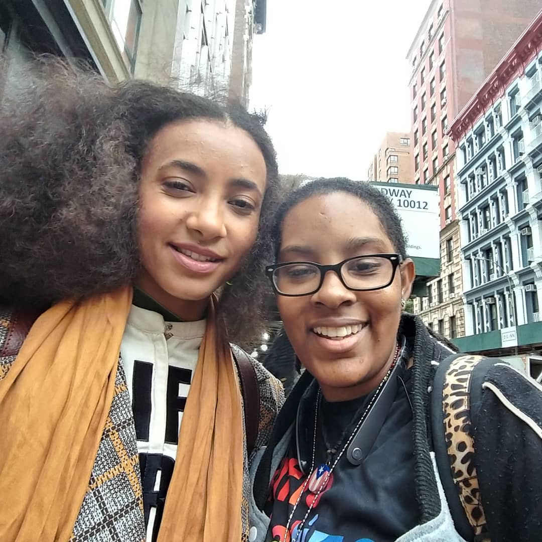 BookswithArri's tweet image. Throw back to when we met @EspeSpalding at @BuildSeriesNYC. We promise this is not a flex at all. #TBT #EsperanzaSpalding #IssaThrowback #Throwback