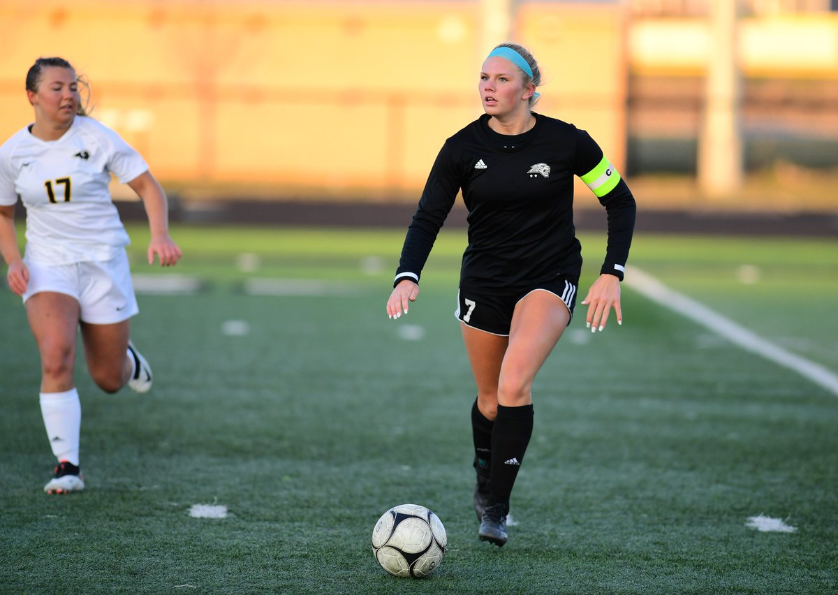 AnkenyFanatic's tweet photo. . @courtneyykovacs becomes the 3rd @ACHSJagsSoccer player under coach Chris Allen to earn All-American honors: https://t.co/ytBZS10W0i https://t.co/tnemHRCyFX