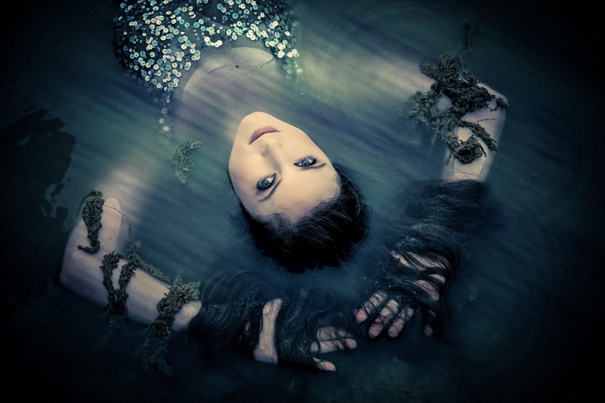 Just listed Goddess of the Sea!

5 sold already! 

3 XTZ

objkt.com/asset/KT1FiDa5…