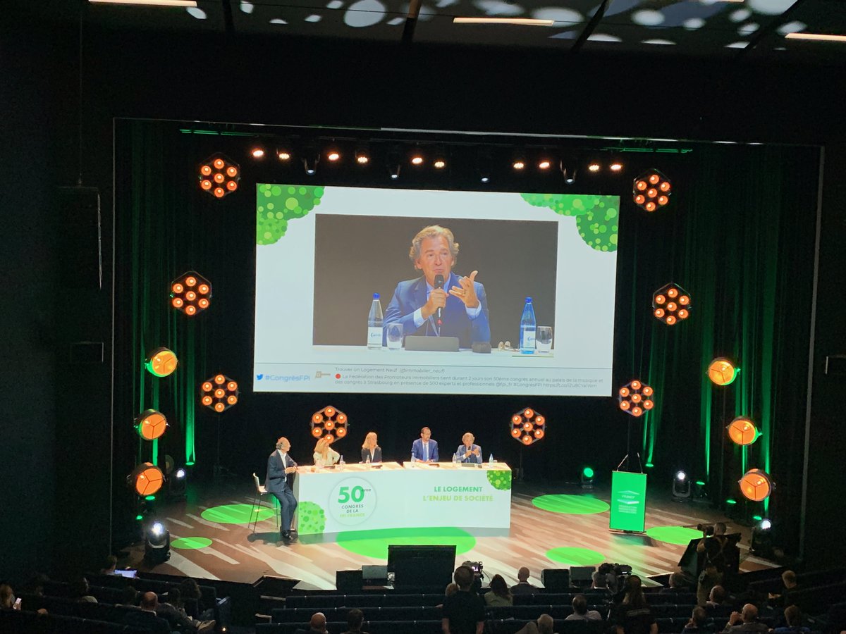 Fpi_Provence's tweet photo. Dernière table ronde de cette 1e journée du #CongrèsFPI : "Sobriété foncière et sobriété carbone : opportunité ou menace ?" avec @AnatoleChouard, vulgarisateur scientifique.
#GIEC @fpi_fr @KronGregory @CVandangeon @Campumoru @DanielleDambach https://t.co/FYvLV1gnFe