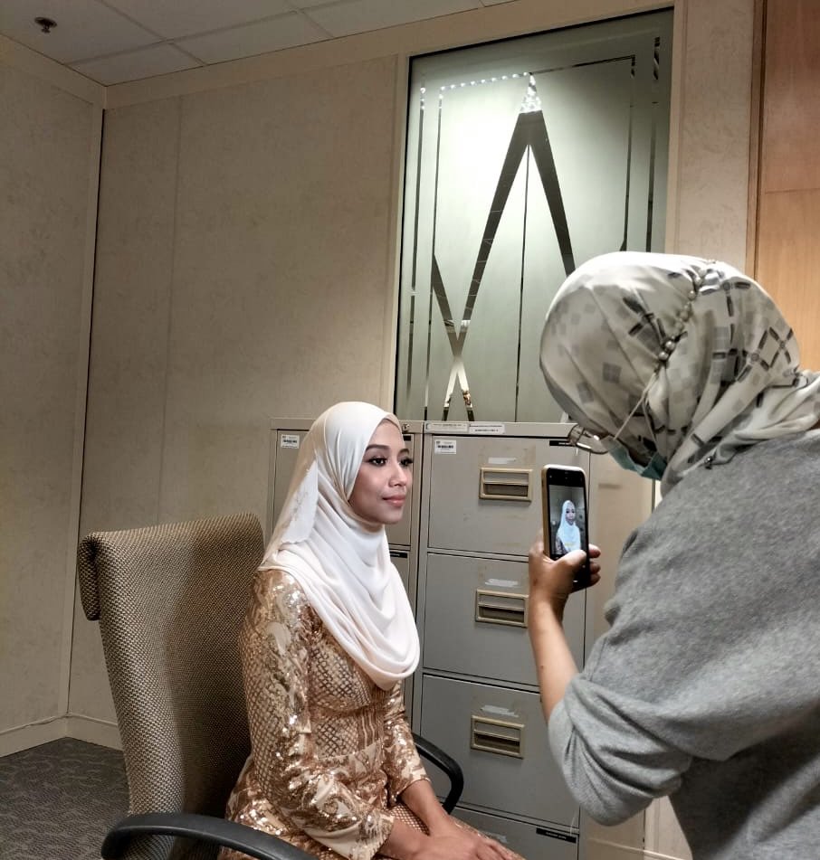 atendoesmakeup's tweet photo. Ardilla for her singing competition event. Maniss je orangnya π€π₯°
.
#muabangi #muakajang #muaputrajaya #muacyberjaya #muadengkil #muasepang #muaserdang #makeupnikahbangi #makeupsandingbangi #makeupeventbangi https://t.co/98f8JcMb1e