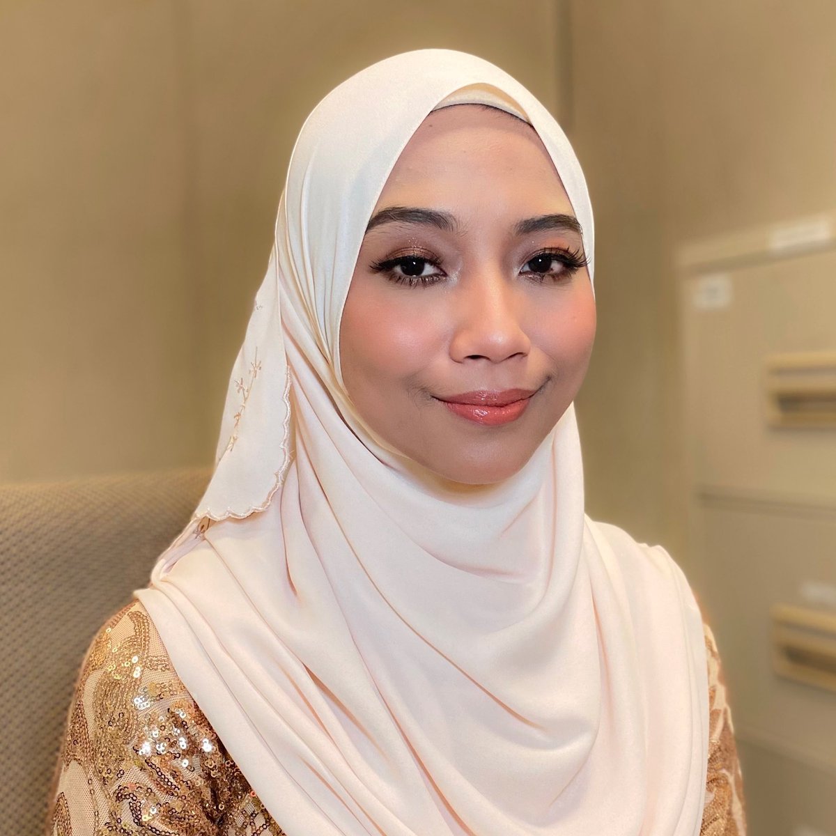 atendoesmakeup's tweet photo. Ardilla for her singing competition event. Maniss je orangnya π€π₯°
.
#muabangi #muakajang #muaputrajaya #muacyberjaya #muadengkil #muasepang #muaserdang #makeupnikahbangi #makeupsandingbangi #makeupeventbangi https://t.co/98f8JcMb1e