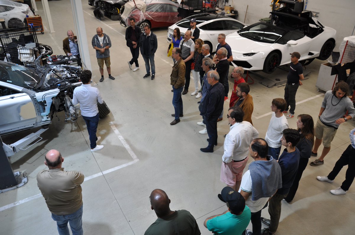 Lecoq1963's tweet photo. Merci au Club Sport Auto et @GeisselStephane pour cette visite #SamediClubLecoq des ateliers @LecoqParis !

Une trentaine de passionnés très attentifs étaient au rendez-vous en compagnie de @tomalunni et de ses équipes. https://t.co/irntByF8wq