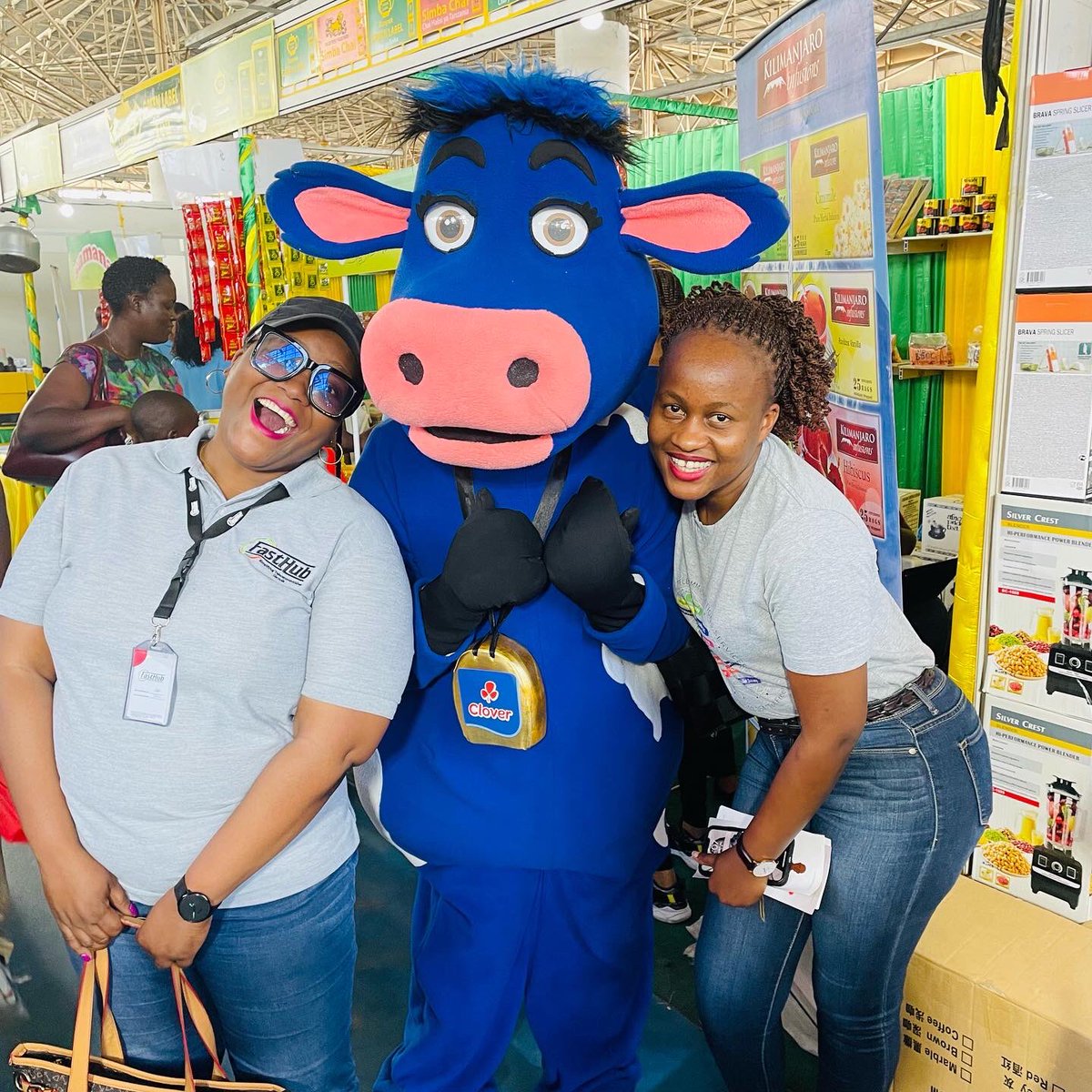 fasthubtz's tweet photo. Sabasaba imekua njema kwetu!👏🏾👏🏾
Simplifying telecommunication everyday!!!
#fasthubtz #simplifyingtelecommunication # https://t.co/zhnuBbUkkI