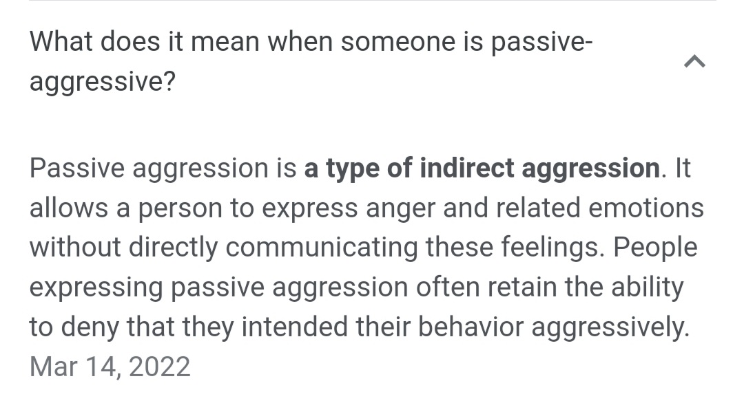 CatChick4's tweet photo. @lisarinna @BravoTV Did you OWN IT? Now that you've seen the party &amp; lunch episodes with Sutton, Diana, and Kyle, did you apologize to S?  Did you call out K for manhandling Sutton?  Did you recognize that D not RSVPing IS passive-aggressive, but S calling D an ahole soulless mofo is NOT? https://t.co/OmO25Q5iOS