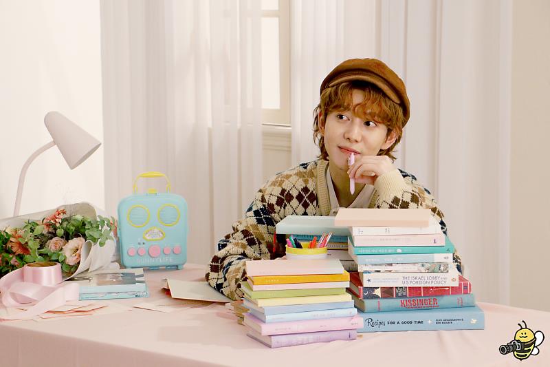 blockb_arg_'s tweet photo. [🎂] Feliz cumpleaños a nuestro rey abeja, Park Kyung!🐝
Te amamos y te extrañamos🥺
Te deseamos lo mejor y que te encuentres fuerte y saludable! Esperamos tu regreso💛

#FairyKyungDay
#박경 #PARKKYUNG
@KYUNGPARK1992 https://t.co/dvMWL9gHuX