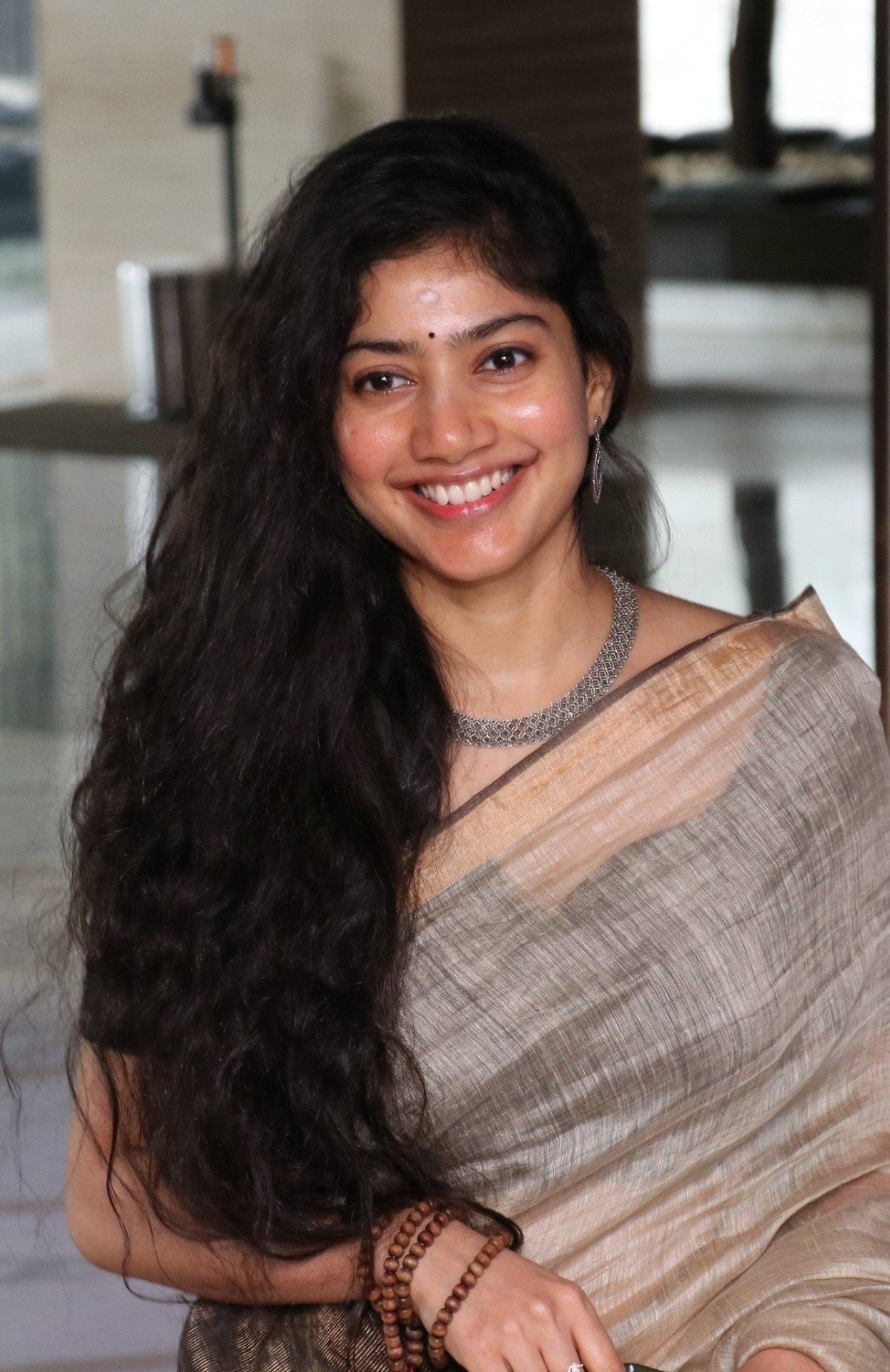 Image Beautiful Actress Sai Pallavi Hot Mallu Aunty SaiPallavi heroine | iiQ8 Entertainment