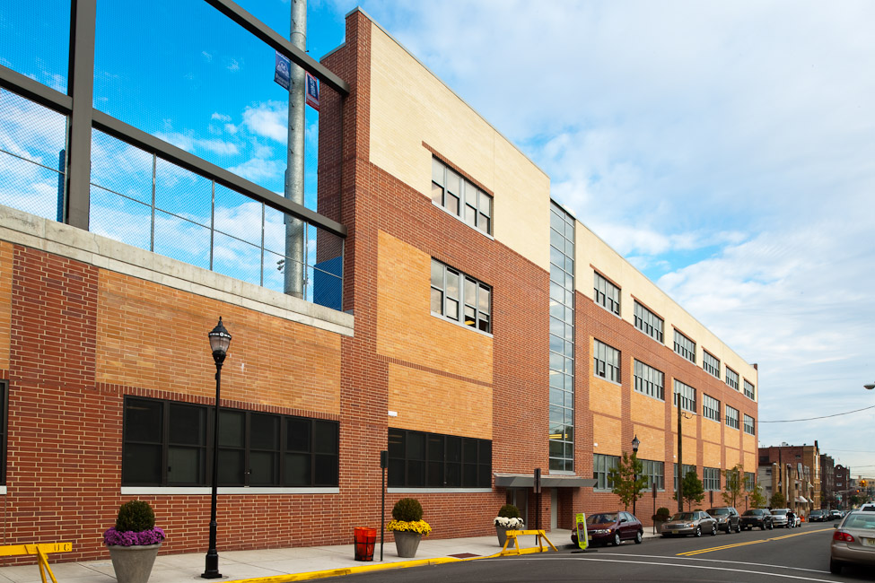 RSCArchitects's tweet photo. #DidYouKnow that @RSCArchitects designs programmatic elements to meet our clients' unique needs? Like our @schools_uc High School, with a 900-seat #performingarts auditorium and a rooftop #athleticfacility to serve as a mixed-use #redevelopment for #parksandrec activities. https://t.co/av6dnM7HTD