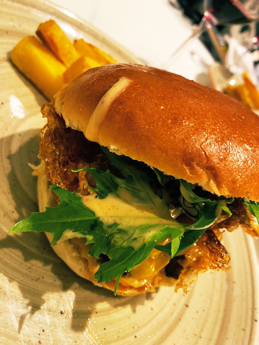 yayodelgado's tweet image. No he probado hamburguesa mejor… directa al top 1: @AlboradaRestaur by @David_Alborada Una auténtica maravilla… No dejéis de probarla! ❤️ Y que David os cuente el secreto…