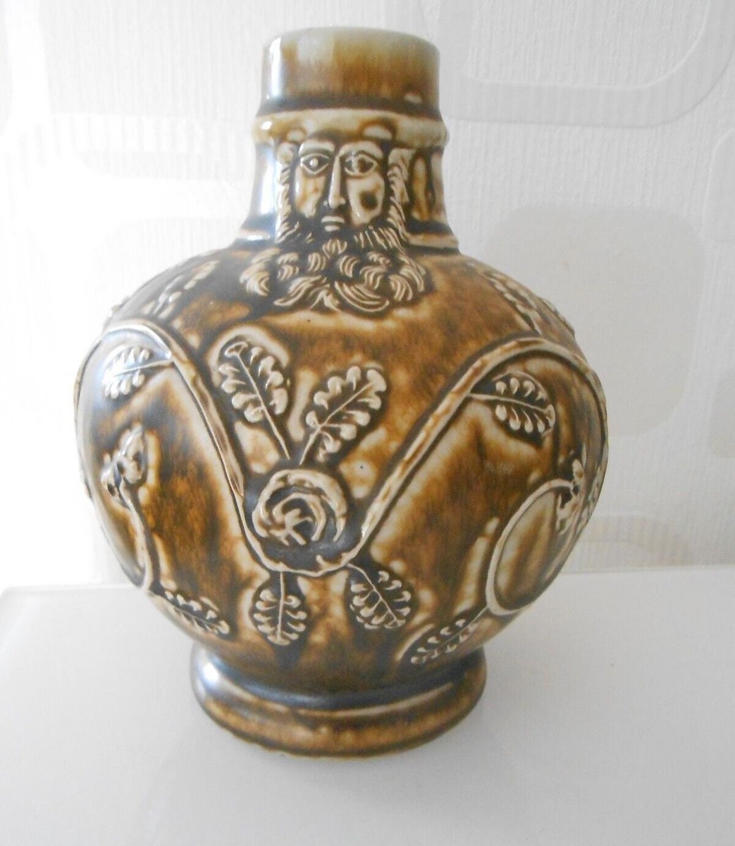 LuaMedia's tweet image. Quiero compartir lo último que he añadido a mi tienda de #etsy: Jarra de barro Bartmann, procedente de un anticuario. etsy.me/3an9iUU #bartmann #luamedia #reenactment #bartmannkrug #recreacion #recreacionsxvii