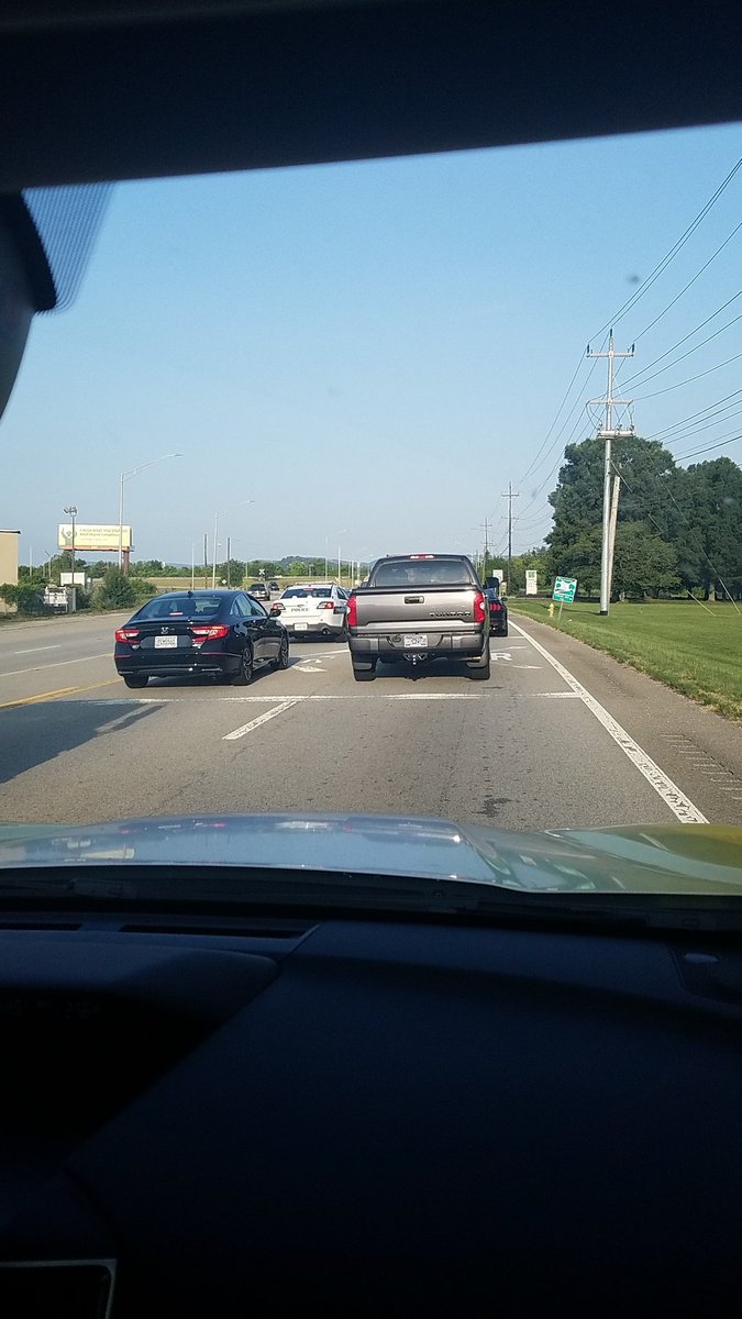 JoshLillardTN's tweet photo. HAPPENING NOW: Reported accident on Amnicola near the TN river park. @BlissZechman and I are headed to the scene now. More details on GMC Fox Edition and online.
@newschannelnine https://t.co/8j836ENByY