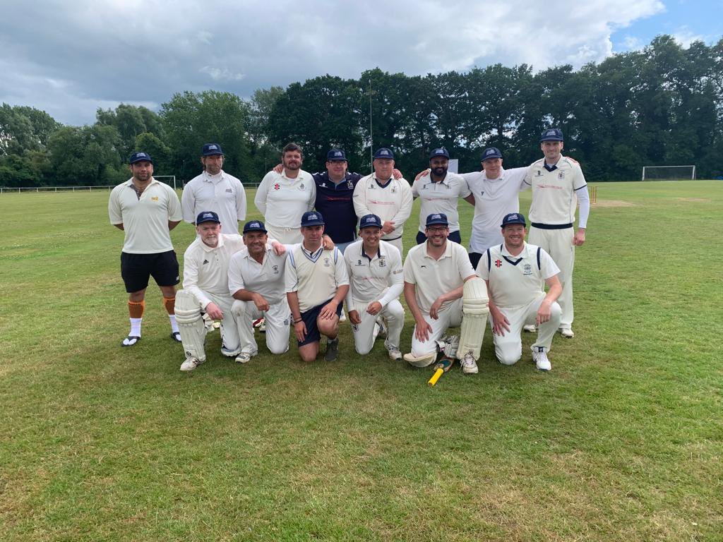 Standard_CC's tweet photo. Last Sunday saw the Pete McBean Memorial Day.
Copsewood WIW🌴 v Sphinx/Standard Old Boys🏏
A win for Sphinx, but a victory for all involved. Huge thanks in particular to Herbie Hayman and Gary McBean for organising a great day! #RIPBeany https://t.co/Eglwi0UHVX