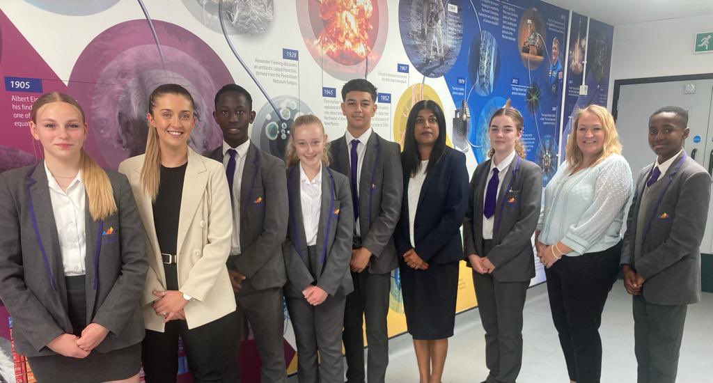 Year 6 transition day has been fantastic.. thank you to our student transition helpers for supporting and leading by example for the future students of our school 🌟They are a real credit to <a href="/leamanorschool/">Lea Manor High School</a> <a href="/ChilternLT/">Chiltern Learning Trust - Bedfordshire</a> <a href="/JPather74/">Jess Pather</a> <a href="/scales737/">LScales737</a> <a href="/Mr_SmithLMHS/">Andrew Smith</a> <a href="/Darbs87/">Thom Darby</a>