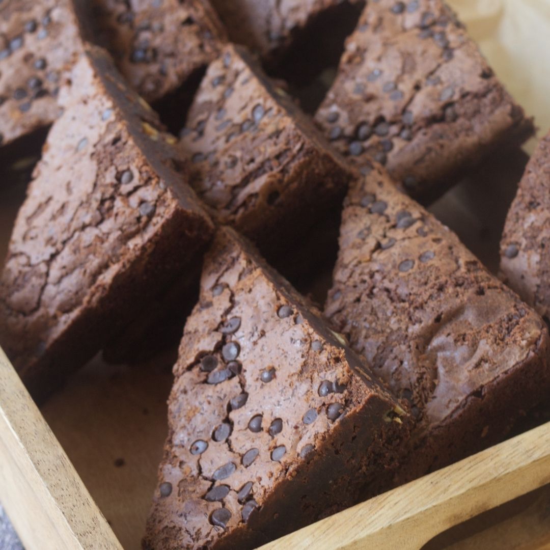 Nothing better than celebrating #worldchocolateday 

It's a tough job but someone has to do it! <a href="/beckleberrysltd/">beckleberrys</a> excel at making truly scrumptious treats and #glutenfree too!

#cake #brownie #foodies #traybake #foodserviceindustry #frozenfood #coffeeshops #chocolate