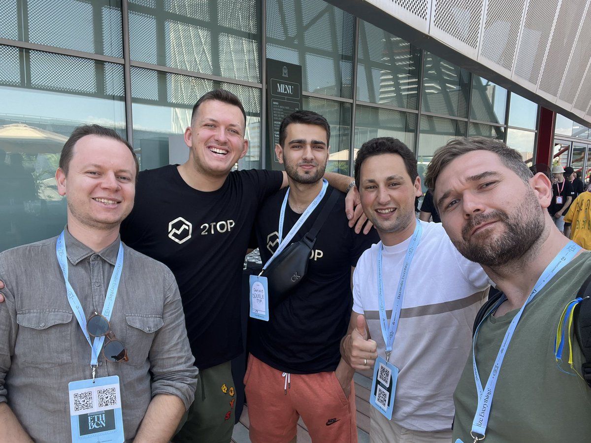 antonygarets's tweet photo. That’s how we do or Доброго ранку, ми з України! @SSokoliuk @maximgontar @hexdrunker @buchachoss @eth_barcelona @doubletop_io https://t.co/o3oyBXoZt6
