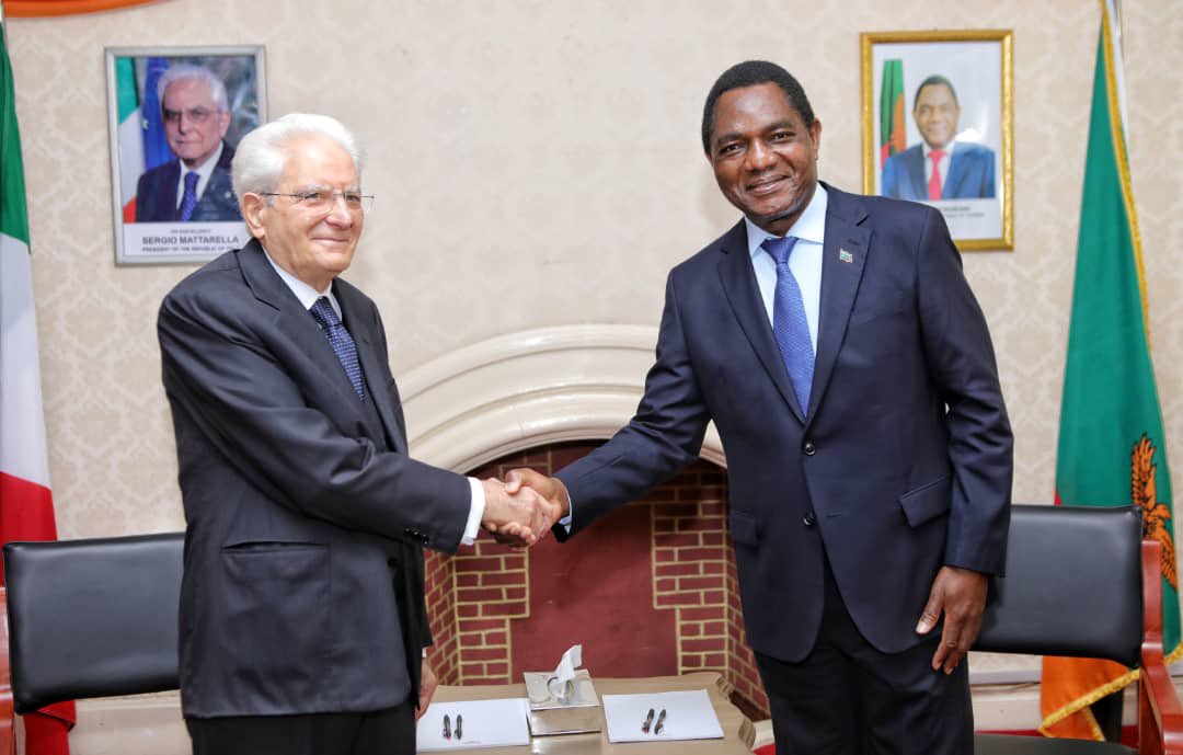 HHichilema's tweet photo. We welcome the President of Italy HE Mr Sergio Mattarella. He is accompanied by his daughter, Ms Laura Mattarella. Looking forward to discussing matters of common interest. 🇿🇲 🇮🇹 
#Opportunities https://t.co/3FhutsRxPw