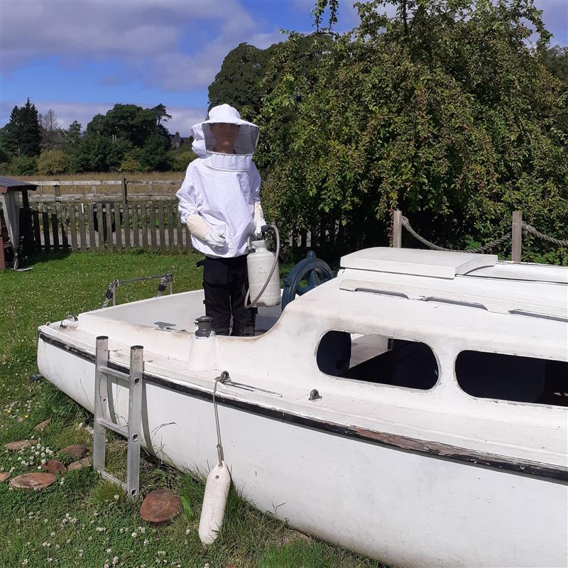 Lcstr_unbugged's tweet photo. Tom, our new recruit is getting going now! Here he is tackling his first wasps nest in quite a unique location! #wasps #PestControl https://t.co/fRYZjCNpx2