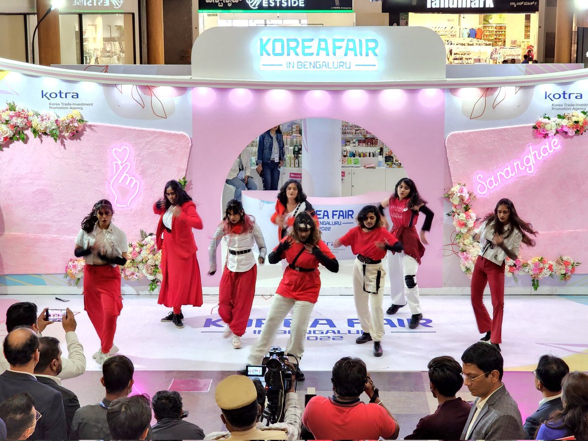 RokEmbIndia's tweet photo. (5/5) We wish that this event would bring an opportunity for many Indian consumers to experience Korean products and deepen their understanding of Korean culture. https://t.co/LZX0ZEHsgw