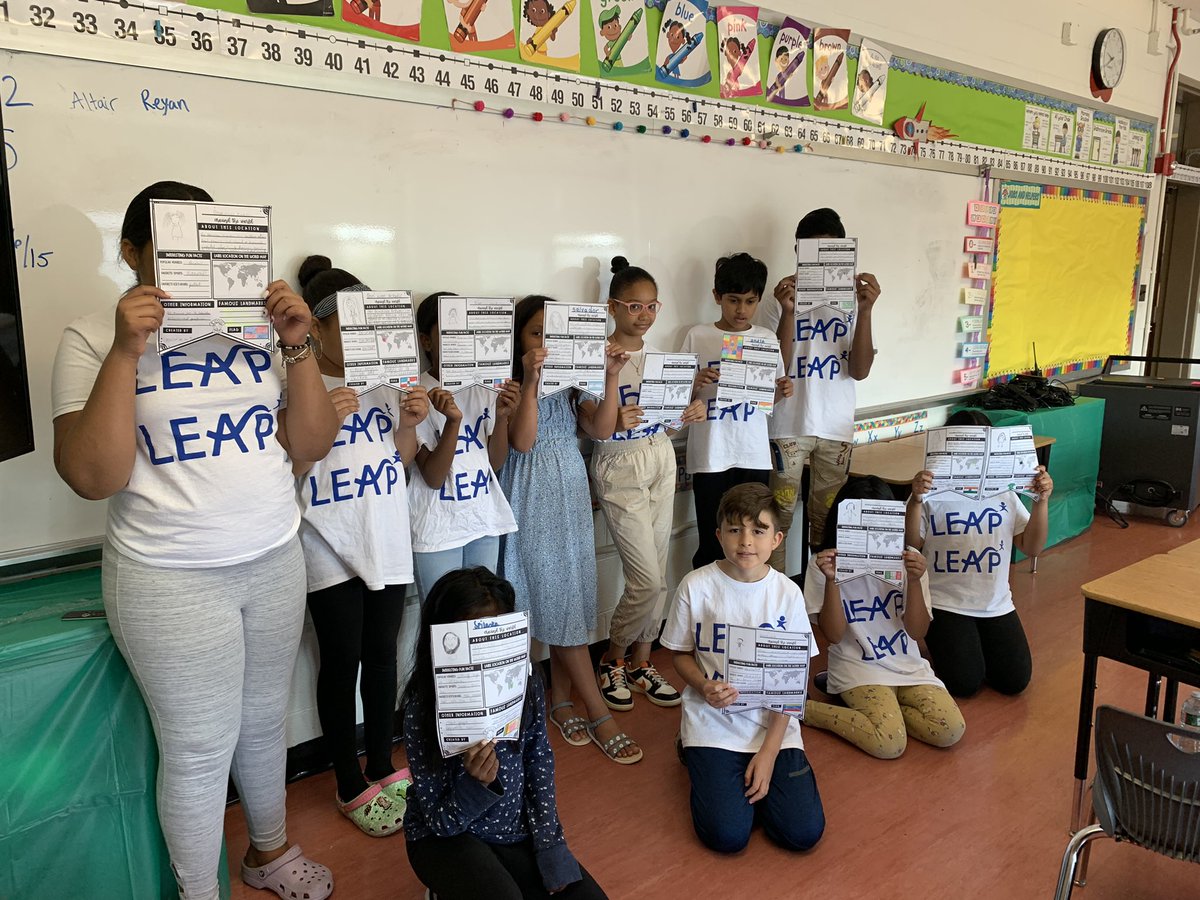 SarahiSamano's tweet image. Amazing work done by my students at 😊#LEAP2022 #ESL