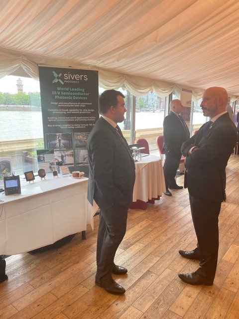 SiversPhotonics's tweet photo. We were delighted to attend yesterday’s Photonics & Quantum Industry APPG showcase. The event provided a forum for UK photonics companies to exchange knowledge with parliamentarians on the current & future impact of photonics. Read more: https://t.co/oHpvNBbaHU #photonicsevents https://t.co/pw4bjaM6LL