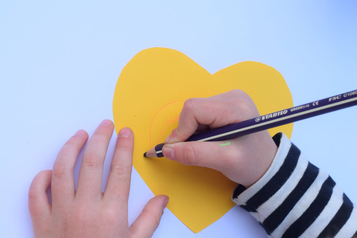 tinyideasoxford's tweet photo. We had so many amazing applications for our Early Ears & Early Eyes commissions - thank you to everyone who applied! We're thrilled to announce that @TurnToys & @HFredsgaard are working away at Oxford In A Spin & Fill Your Boots for September! #earlyyearsarts #tinyideas2022 https://t.co/MPiDk1aFum