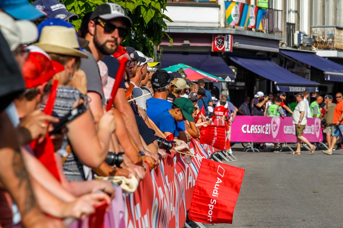 24HoursofSpa's tweet photo. We're back on parade in 2022 🎪

Who's joining us? 🙌

#Spa24h 🇧🇪🎢 #FanatecGT https://t.co/97ABcQkrG4
