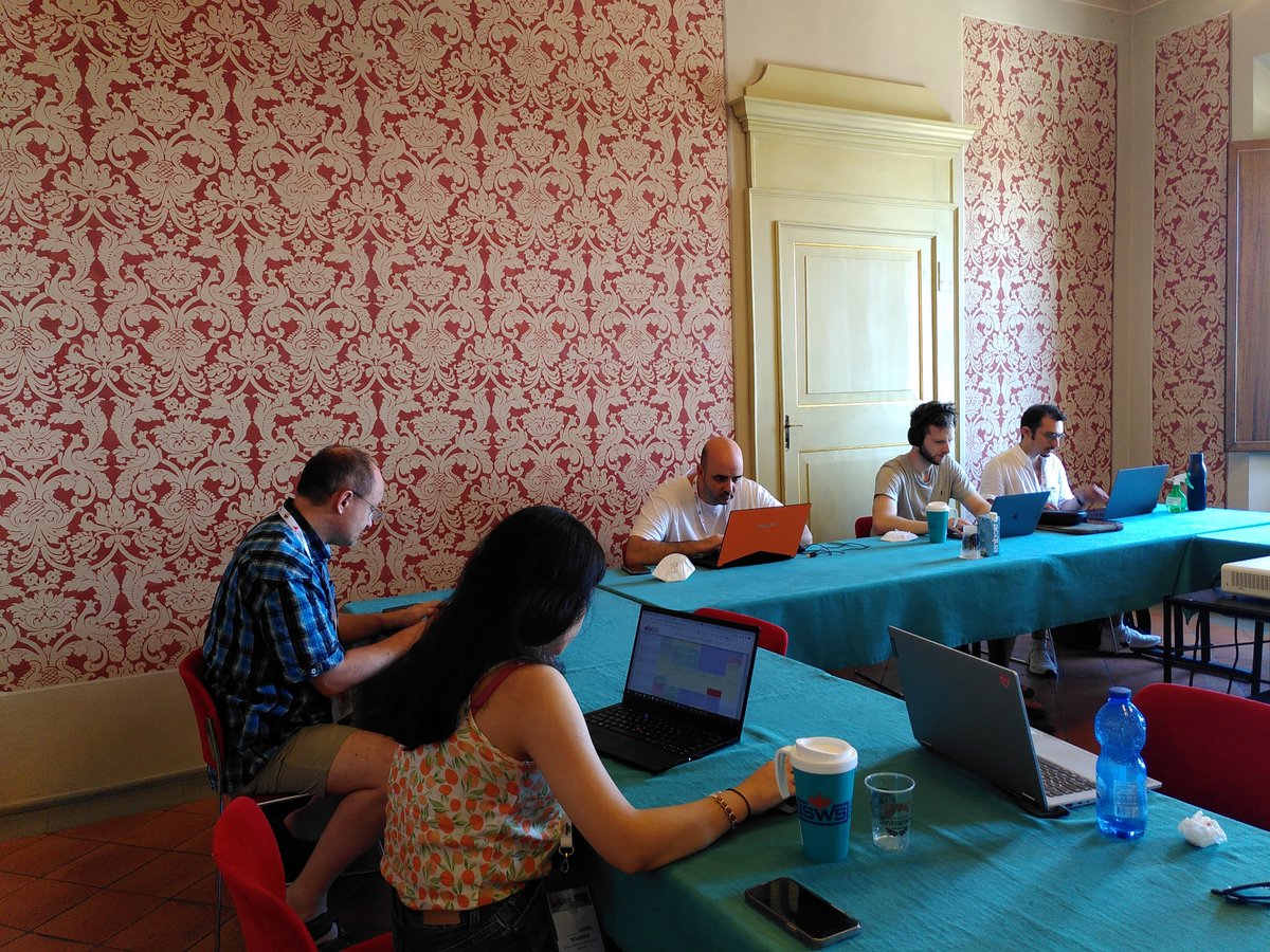 MahsaVafai's tweet image. Looking for house #Mordor? :D Find us in the hidden gem of the castle, &quot;The Red Room&quot; 
#isws2022