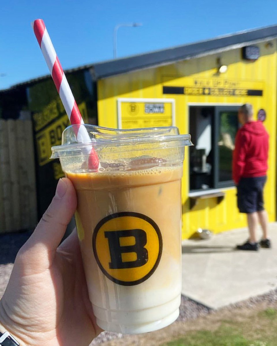 boxddrivethru's tweet image. Iced vibes 😎 

Beat the heat with a #BOXD Signature Iced Latte infused with our delicious @swoonmenow sauces 🤤⁠ ⁠ 

Choose from Kinder Bueno, Milkybar, Milk Chocolate &amp;amp; Nutella 👈

📷 @yummahhh