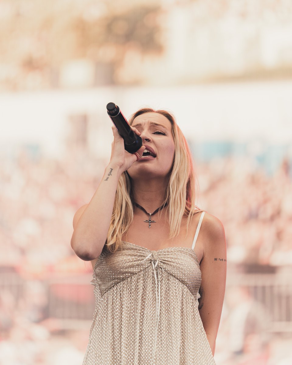 philthanoize's tweet photo. Bon festival guys! Day One

@FestivalEteQc @99scenes @Charlottecardin @jessiamusic @lennonstella https://t.co/US7Vt9WtqD