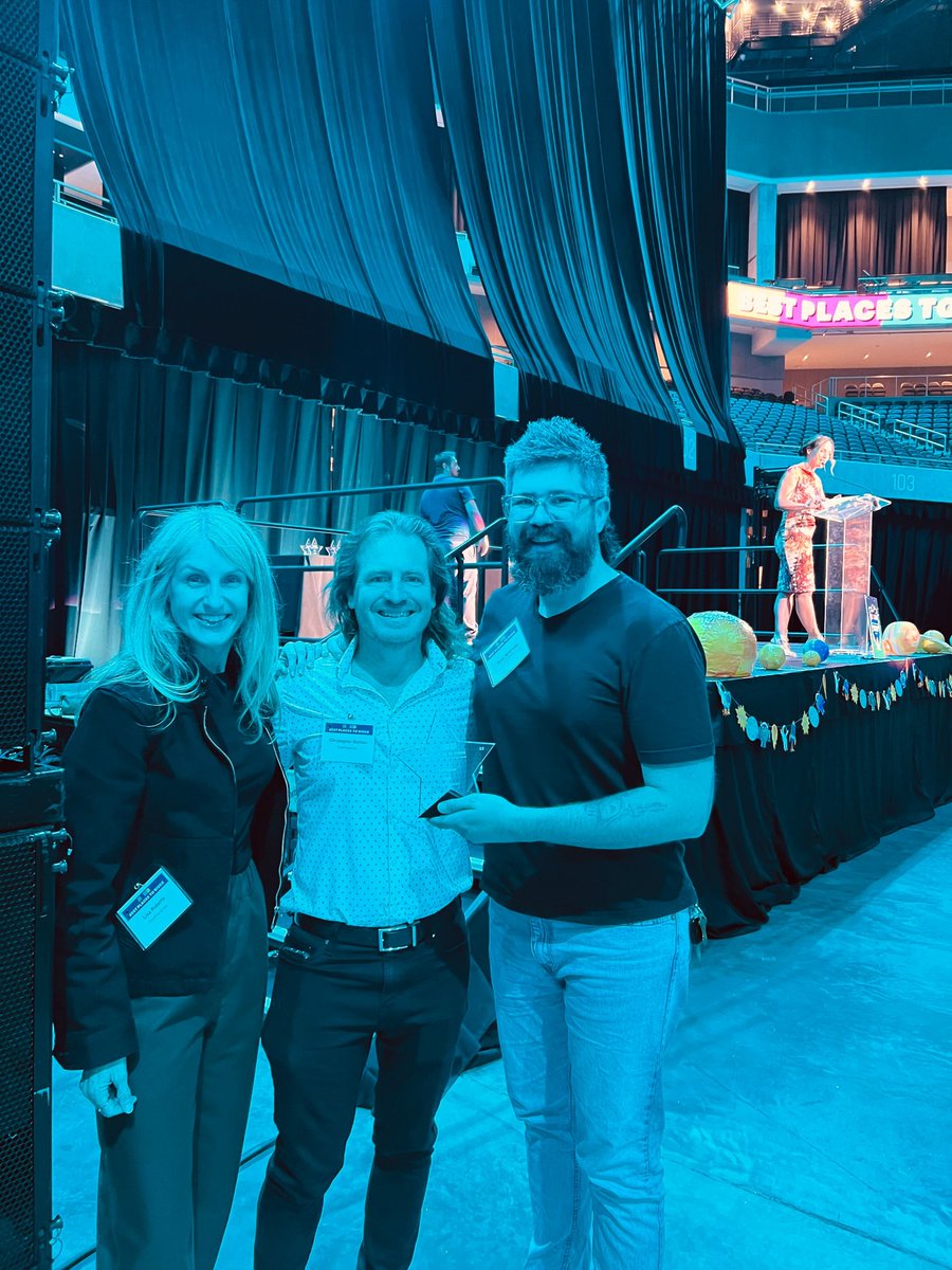 floorfound's tweet image. Saying it loud and proud. Here's the scoop on our recent Austin Business Journal Best Places to Work win!

hubs.la/Q01gmB2t0

#pressrelease #austinnews #austinstartup #ABJBPTW #bestplacestowork #austinjobs #sustainablebusiness #circularity #recommerce #resale