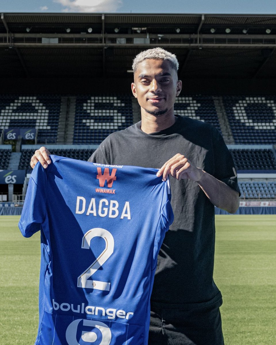 New Blue 👋🏽 <a href="/RCSA/">Racing Club de Strasbourg Alsace</a> #spark💥