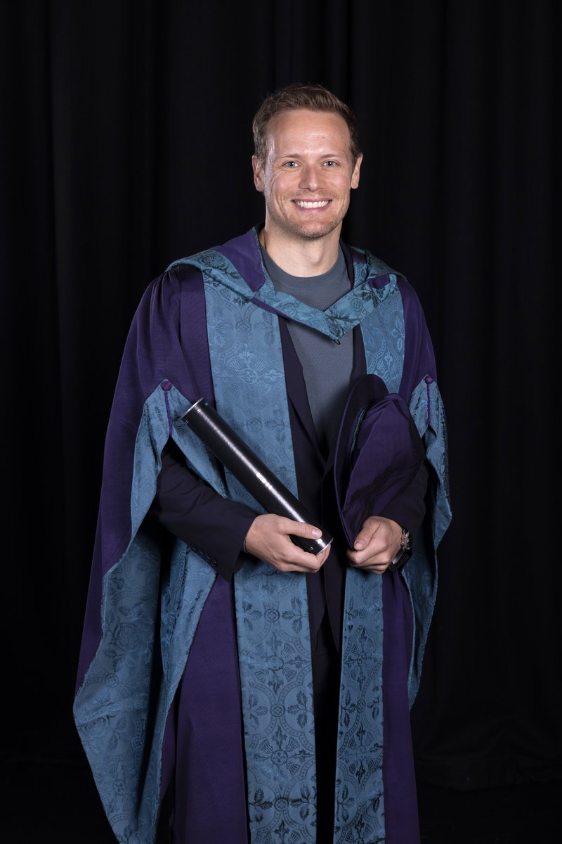 ScottishField's tweet photo. @Outlander_STARZ actor @SamHeughan received his honorary doctorate from @RCStweets today - find out what he told his fellow students at https://t.co/qhBHb3LL7e https://t.co/k6stQtgOUE